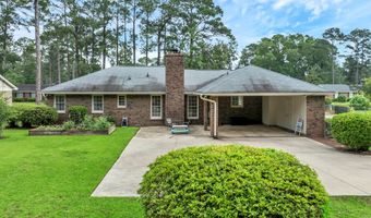 2704 PINE MANOR Ln, Albany, GA 31707
