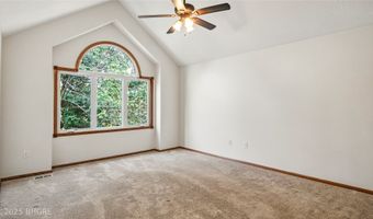 708 13th St SW, Altoona, IA 50009