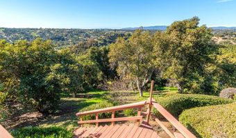 3322 Canonita Dr, Fallbrook, CA 92028