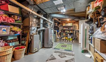 11806 E Arbor Dr, Anchorage, KY 40223