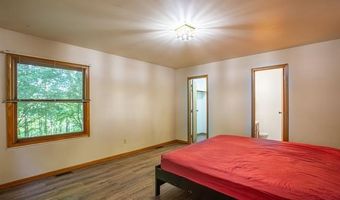 8507 Pineview Lake Dr, Argentine, MI 48451