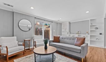 3390 WHIPPLE Ct, Annandale, VA 22003
