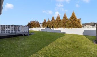 1609 W Main Rd, Middletown, RI 02842