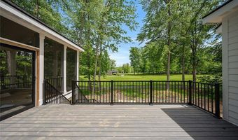 810 Club Dr W, Aurora, OH 44202