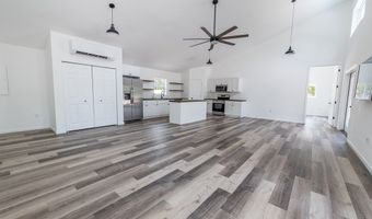 1889 15th St, Bell, FL 32619