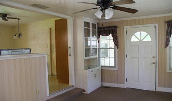 4237 Washington St, Ayden, NC 28513
