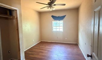 911 S Almond St, Alice, TX 78332
