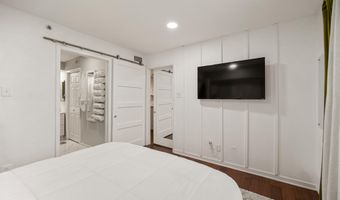 3309 WYNDHAM Cir 1180, Alexandria, VA 22302