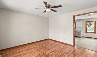 5423 Norris St, Ames, IA 50014
