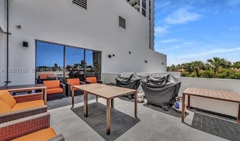20515 E Country Club Dr 2048, Aventura, FL 33180
