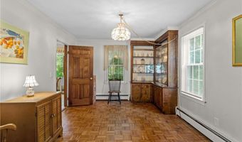 105 Newell Dr, Cumberland, RI 02864