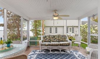 41 Buena Vista Dr, North Kingstown, RI 02852