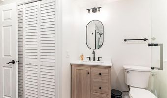 42 Seminole Trl, Cranston, RI 02921