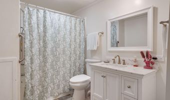 10808 Clarise Dr, Abbeville, LA 70510