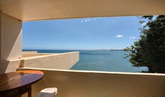 84 PUKIHAE St 205, Hilo, HI 96720