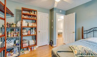 18160 Ridgeview Dr, Abingdon, VA 24211
