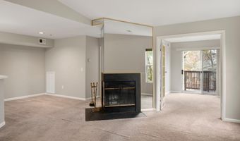 10- L AMBERSTONE Ct L, Annapolis, MD 21403