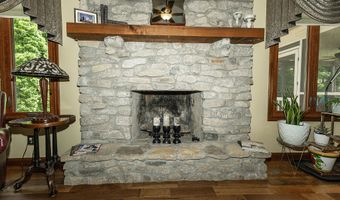 6767 Romeo Dr, Avon, IN 46123