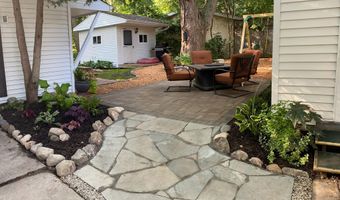 2727 Hampshire Rd, Ann Arbor, MI 48104