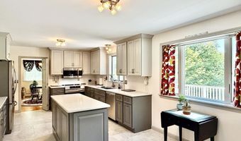 78 Wellington Dr, Chesterfield, NH 03462