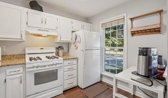 6575 OLD CARRIAGE Dr, Alexandria, VA 22315