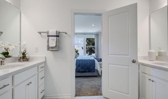 51 Shay St, Angier, NC 27501