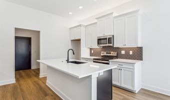417 E Lexington Ln, Andover, KS 67002