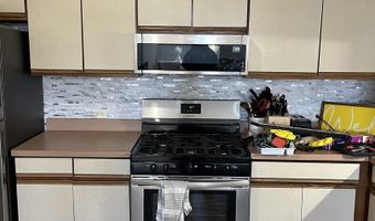 903 Main St 2, Antioch, IL 60002