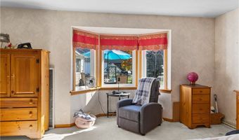 4082 Huntington Ct, Ashtabula, OH 44004