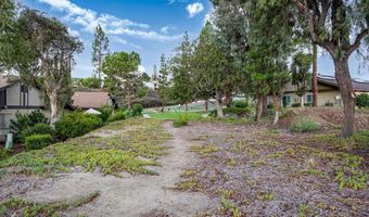 11060 Plum Tree Ln, Spring Valley, CA 91977
