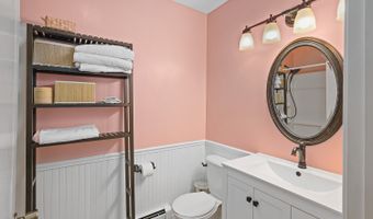 216 Elliot Dr, Colchester, CT 06415