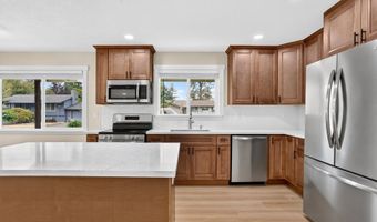 13670 SW 21ST St, Beaverton, OR 97008