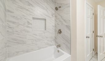 6 El Toro Dr, Bristol, CT 06010