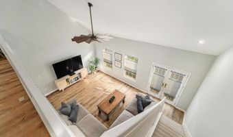 1043 Maiden Ln, Ann Arbor, MI 48105