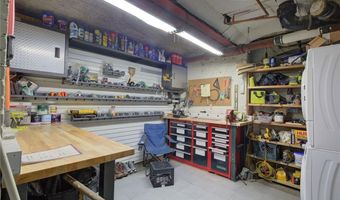 127 Harrison Ave 7, Newport, RI 02840