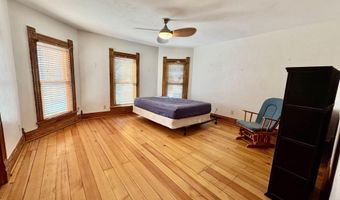 911 Pine St, Atlantic, IA 50022