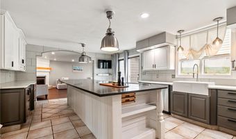 2230 Greenwood Rd, Allentown, PA 18103