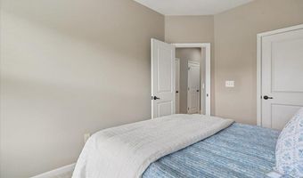 43498 APPLE ORCHARD Sq, Ashburn, VA 20148