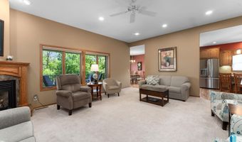 608 N Riverwood Cir, Brandon, SD 57005