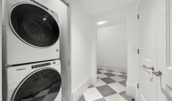 27 Admiralty Row 305, Alys Beach, FL 32461