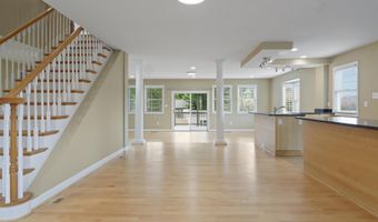 4415 ROBERTS Ave, Annandale, VA 22003