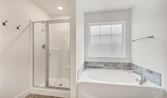 6108 NW Silas St, Bentonville, AR 72713