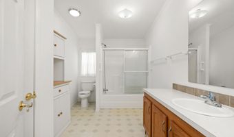 504 WEAVER Dr 504, Dover, DE 19901