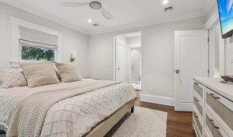 44 Washington Pl, Villas, NJ 07450