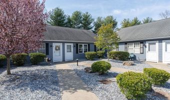 22 Plymouth Ct 22, Clinton, CT 06413
