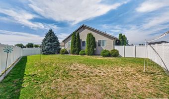 1361 Sawtooth St, Chubbuck, ID 83202