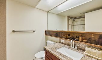 1717 Mott Smith Dr 1909, Honolulu, HI 96822