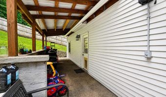 173 Market St, Aurora, IN 47001