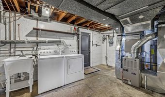 8109 BAINBRIDGE Rd, Alexandria, VA 22308