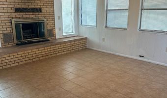 2104 W Runyan Ave, Artesia, NM 88210